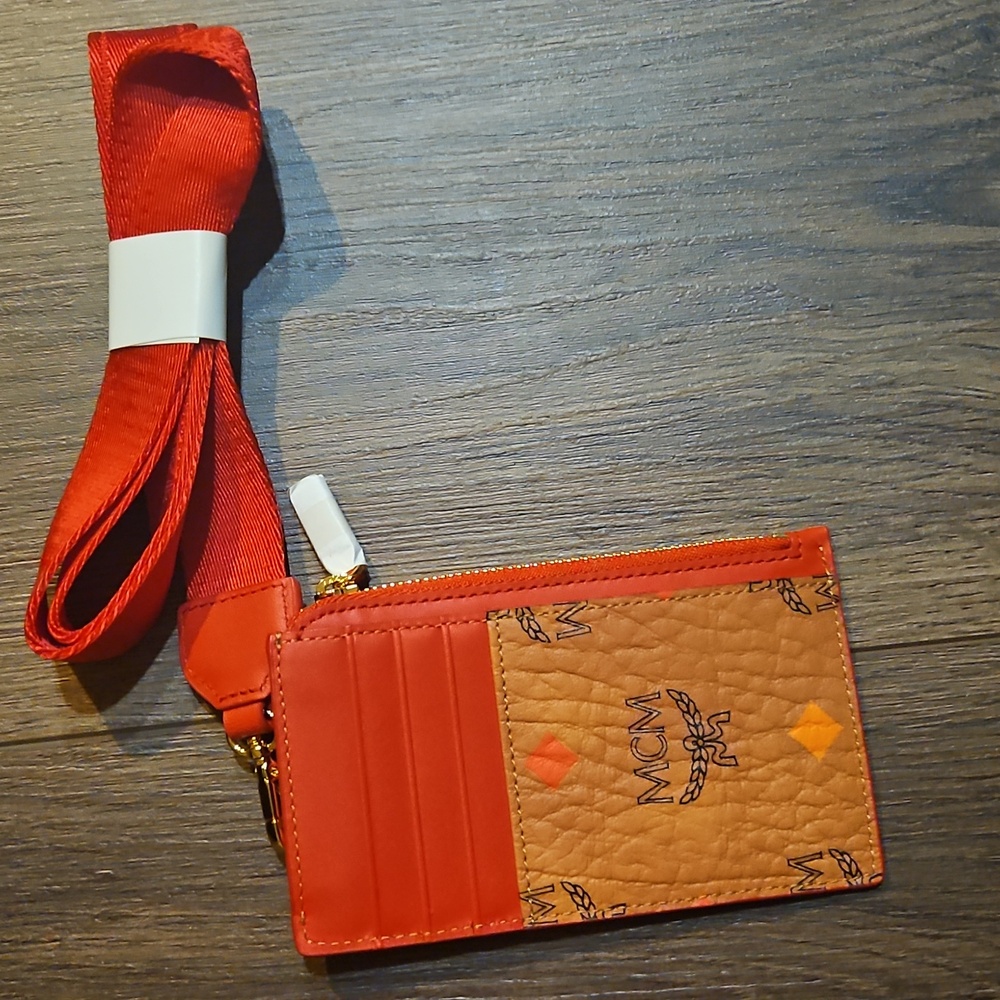 MCM VISETOS LANYARD CARD CASE - Picture 10 of 12